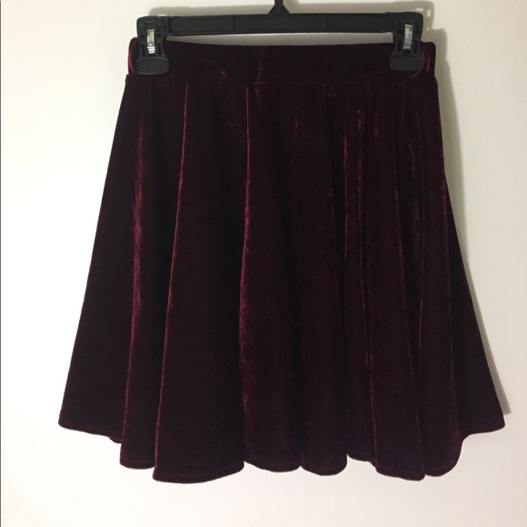 Velvet Skirt🌹 - Picture 1 of 1