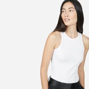 E2 capsule tank high neck white