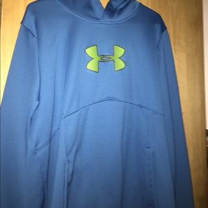 Under armour sweatshirt