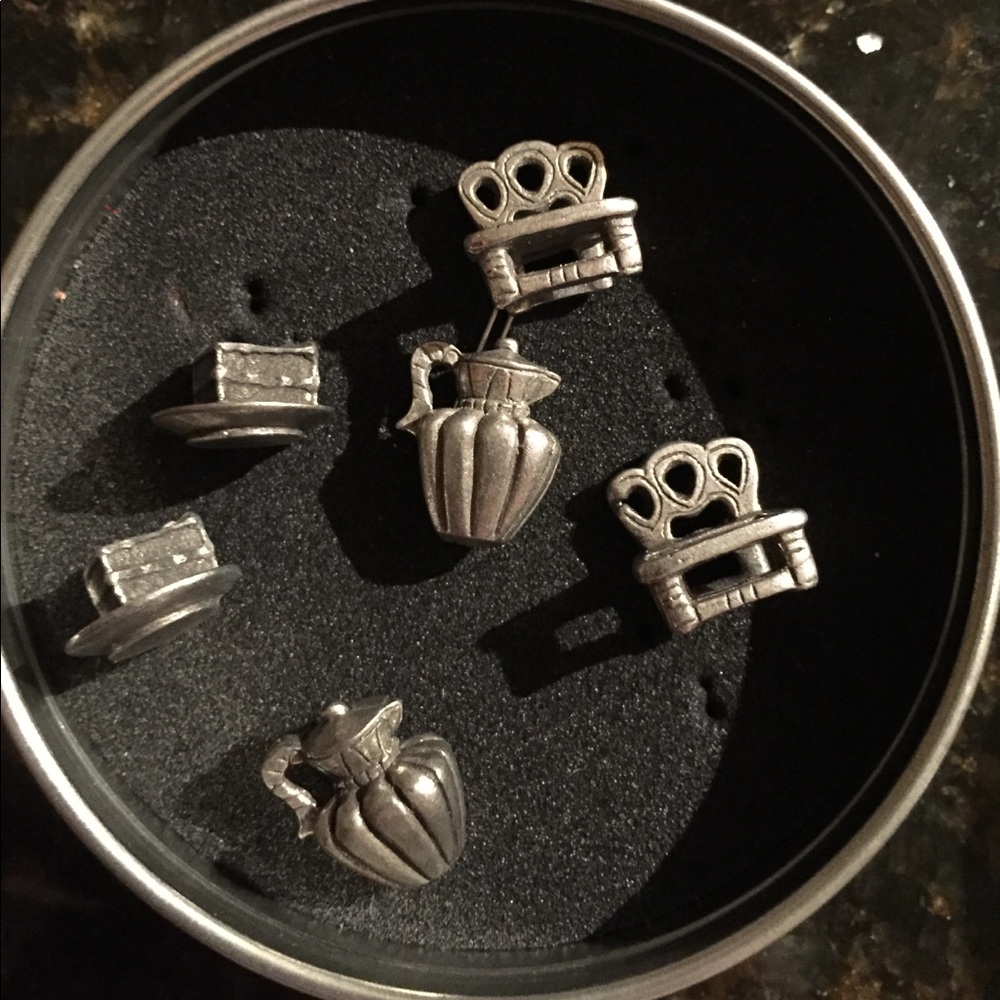 Push pins