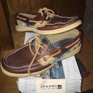 Sperry boat shoes