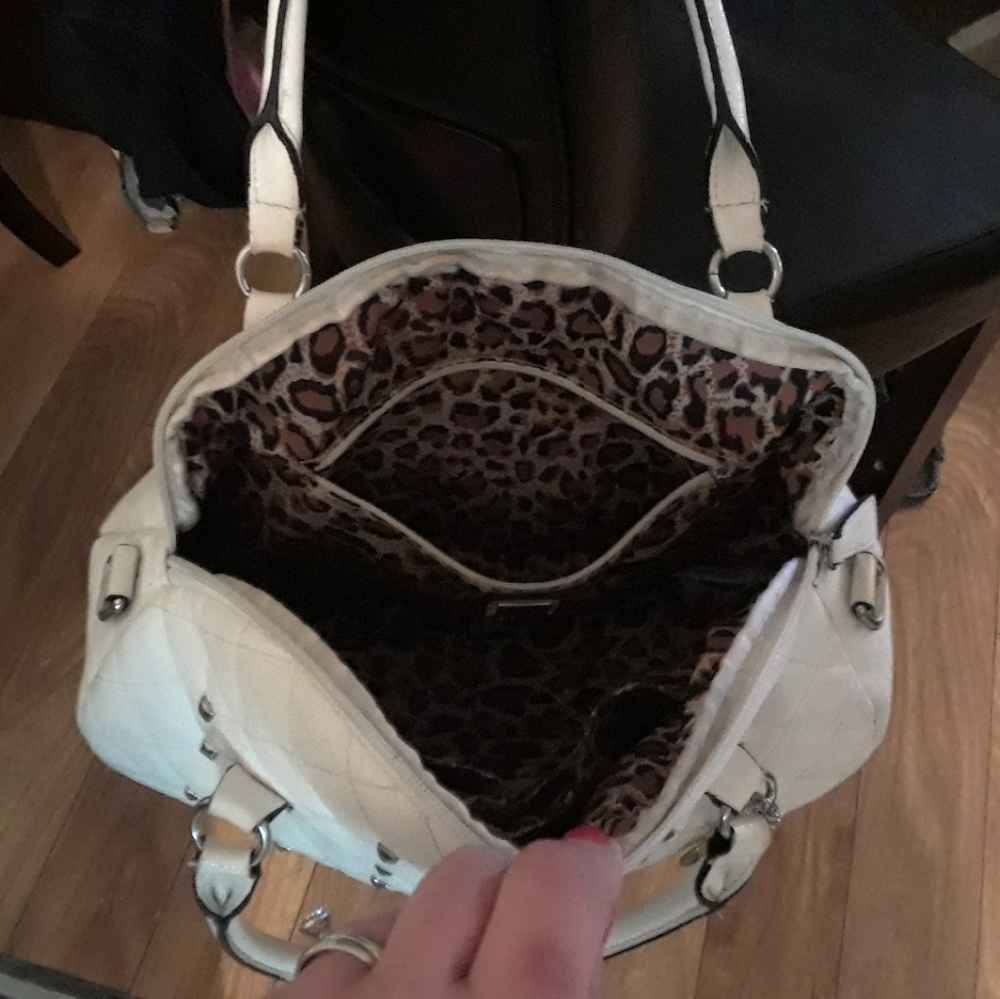 Purse - Picture 3 of 4