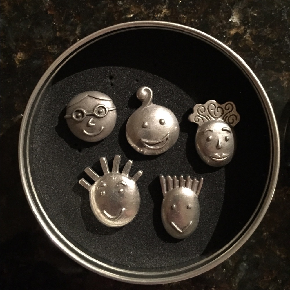 Push pins