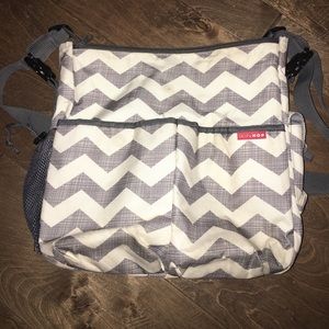 PRICE DROP⬇️ Skip Hop Diaper Bag
