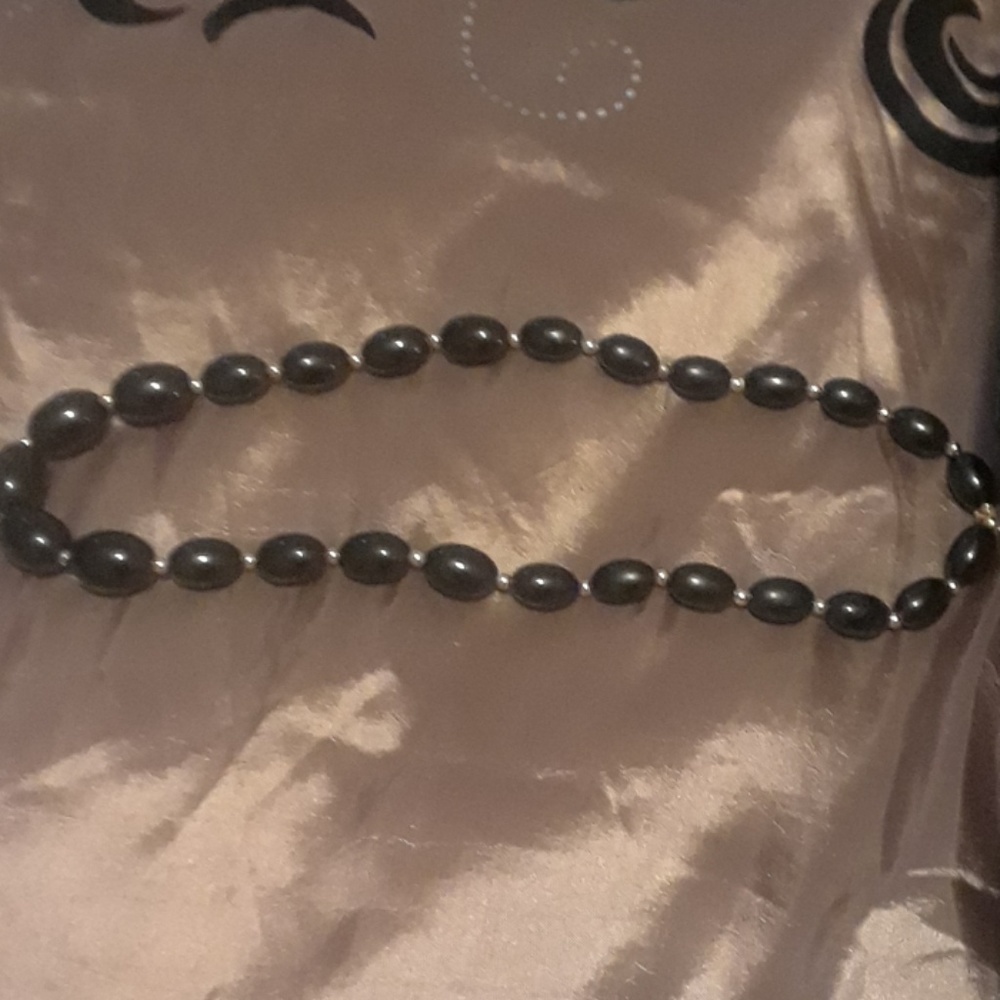 Necklace - Picture 1 of 3