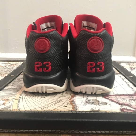 Air Jordan Retro 9 Low 🔥🔥 - Picture 5 of 8