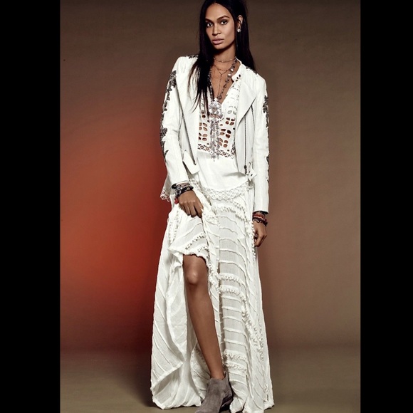 Free People Dresses & Skirts - Free People Semi Sheer Tassel Full Swing Skirt  M