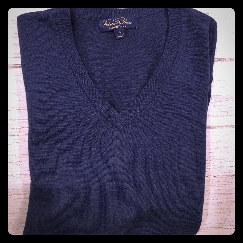 Brooks brothers  v-neck sweater