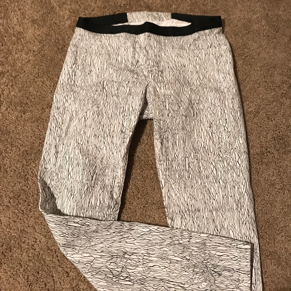 Cropped Pants