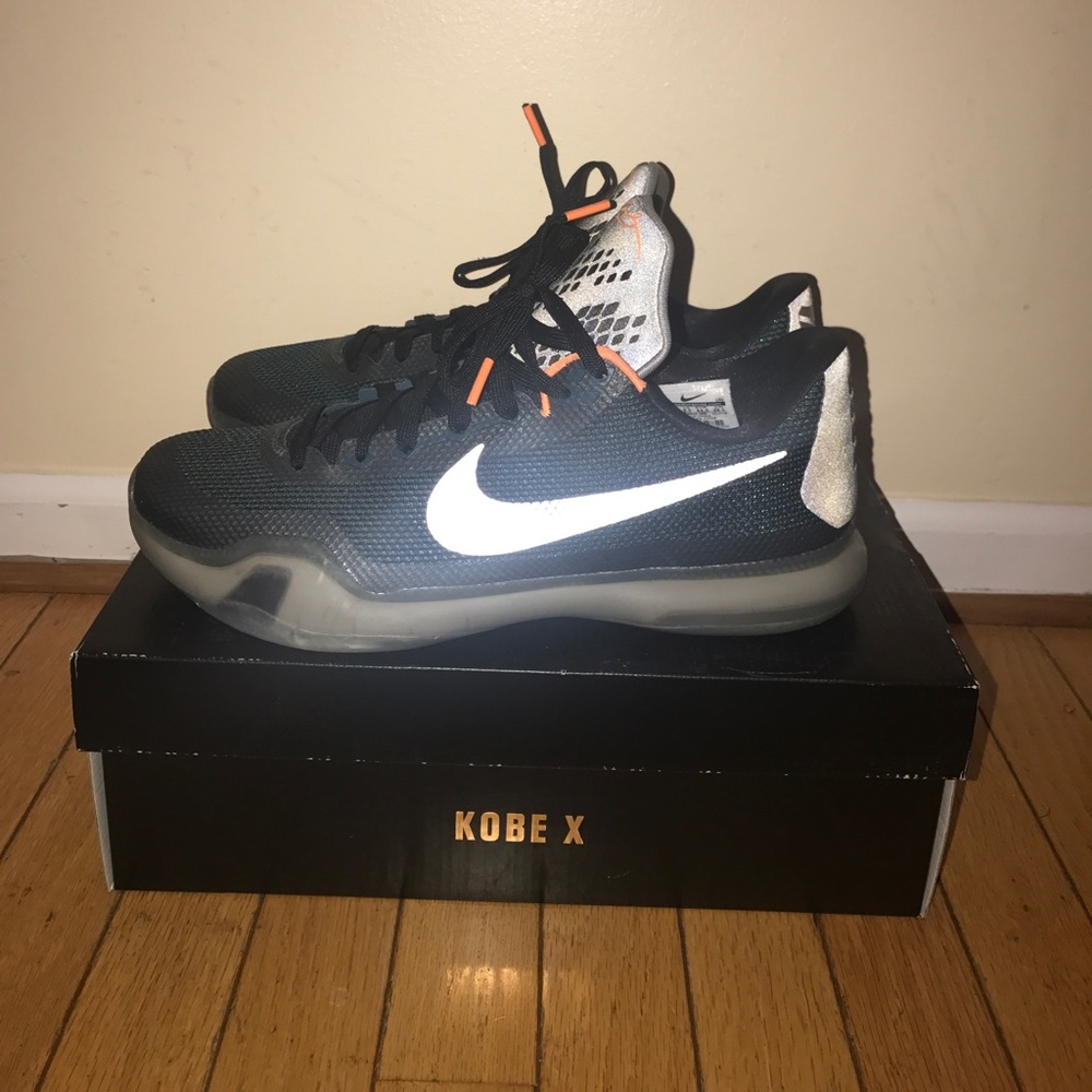 Kobe X