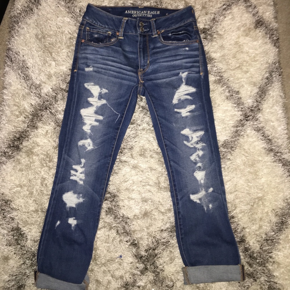 American Eagle  distressed cropped jeans
