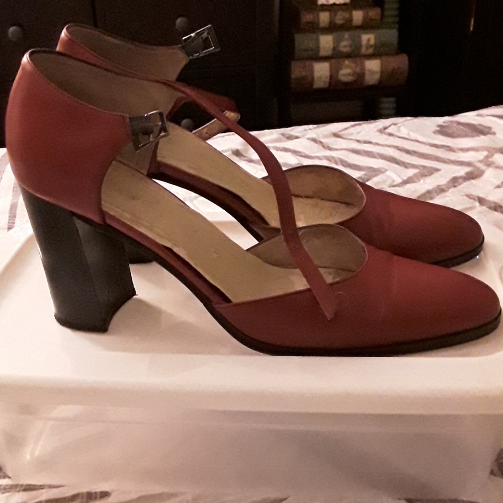 Adrienne Vittadini Red heels