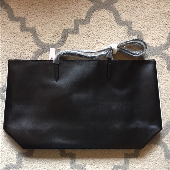 Tote and necklace - Picture 8 of 8