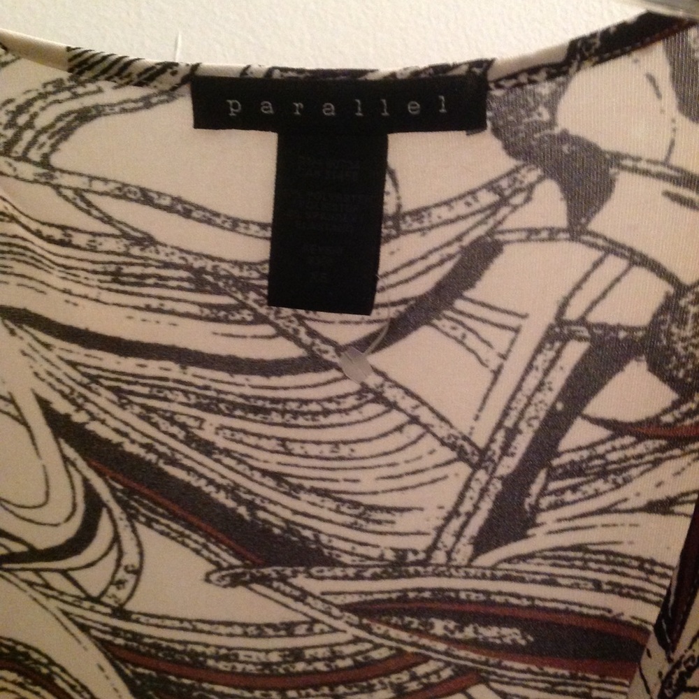 Parallel WRAP AROUND DRESS! - Picture 4 of 4