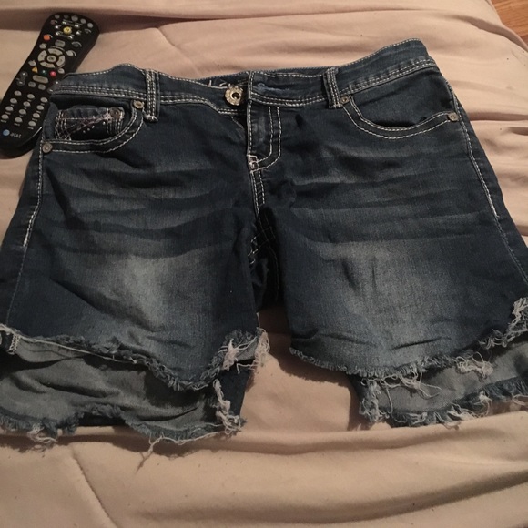Shorts - Picture 1 of 2