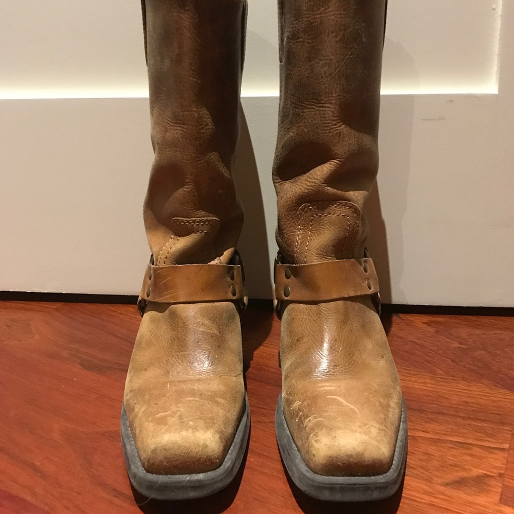 Women's harness boots