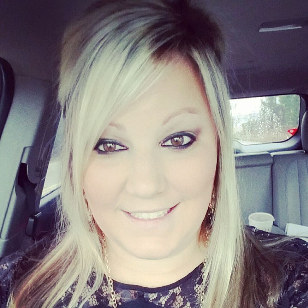 Meet your Posher, Courtney