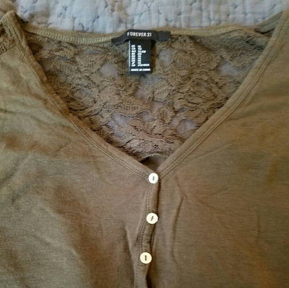 Cute Lacey Top - Picture 2 of 3