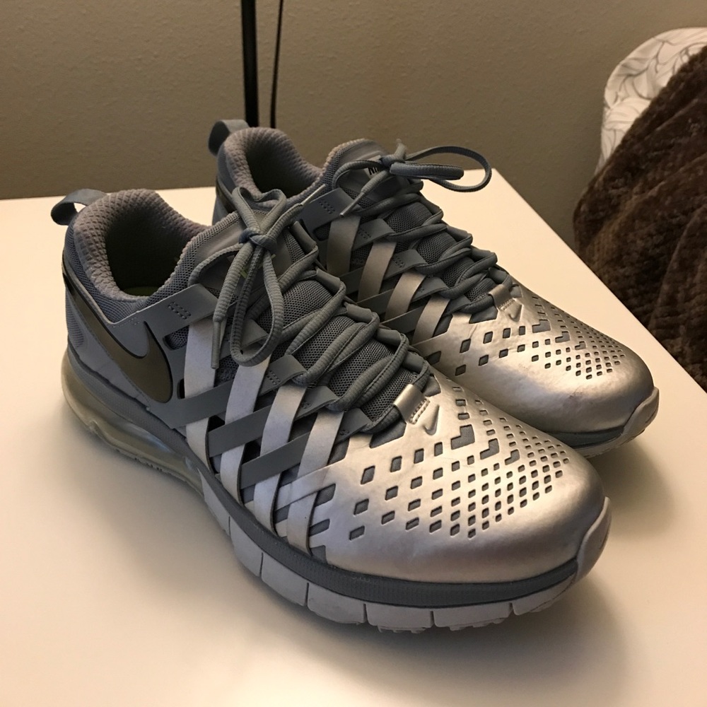 Men's Metallic Gray Nike Fingertrap Max