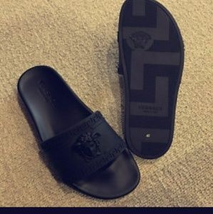 New never worn Versace slides