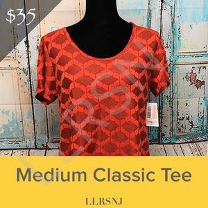 Medium LuLaRoe Classic T