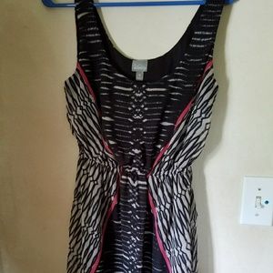 Vanity short dress size small
