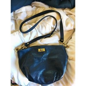 👜 Authentic J Crew navy blue cross body purse