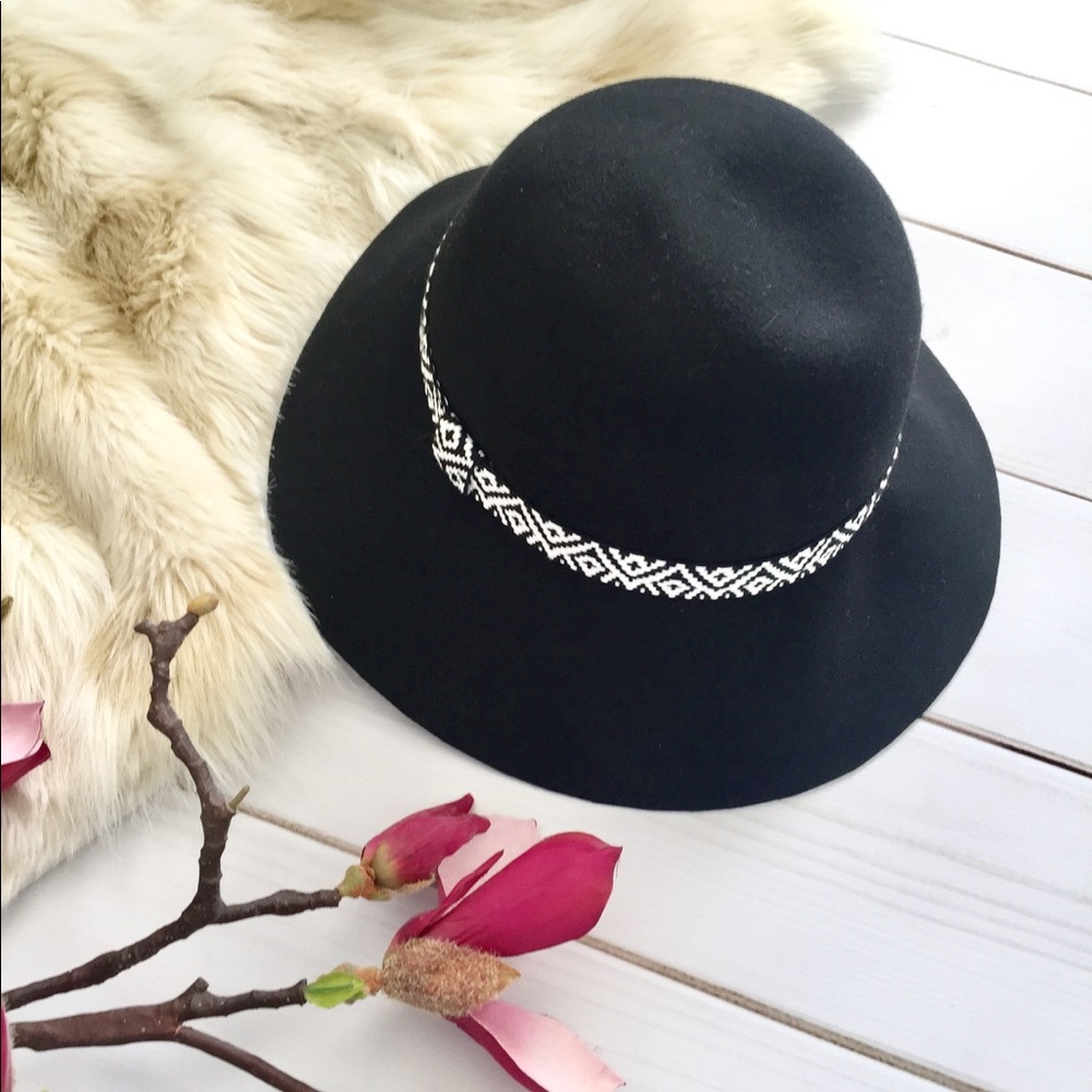 SALE❗️ NWOT Black Wool Floppy Hat