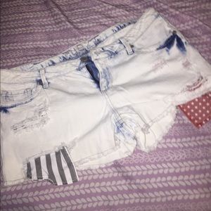 Rue 21 American shorts