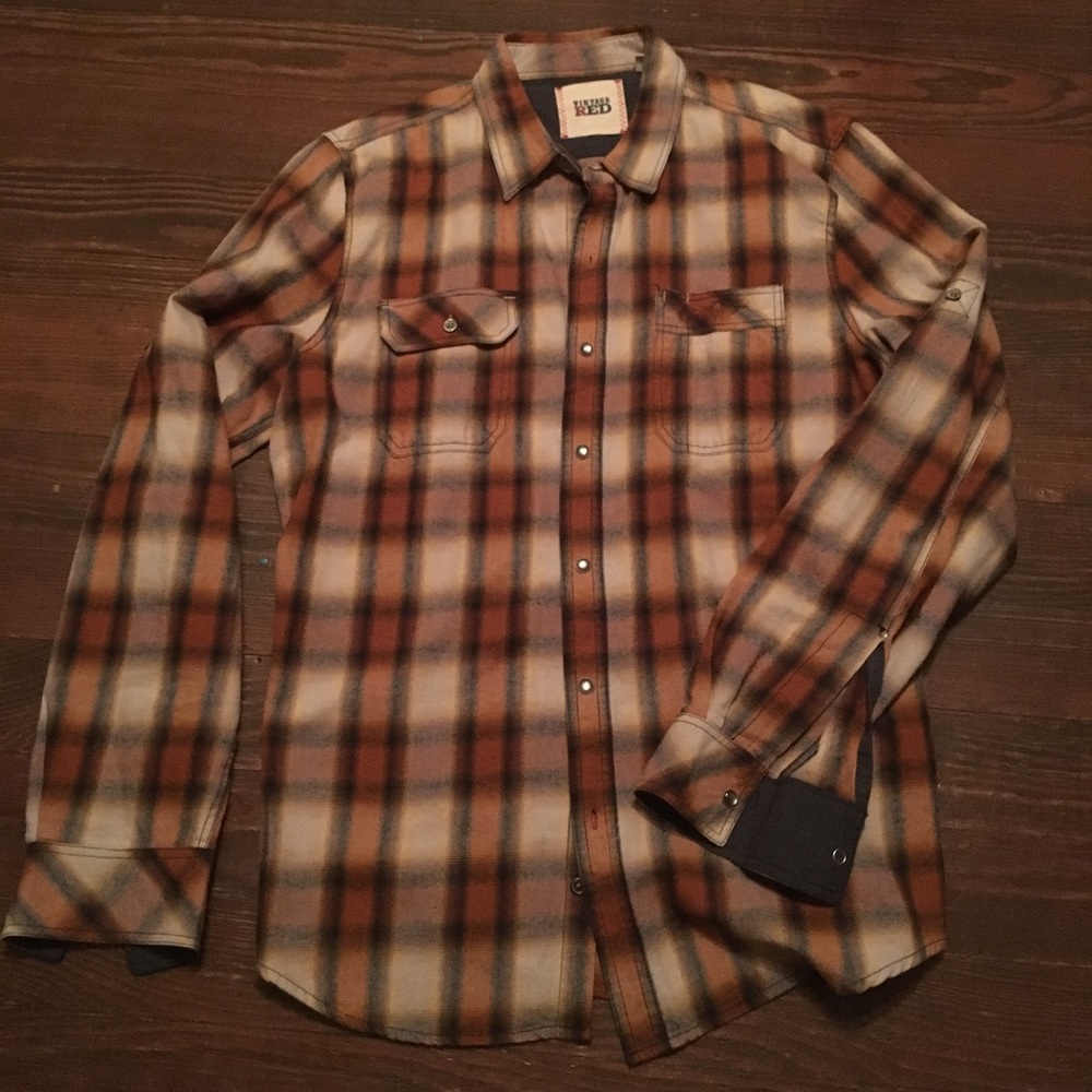 "Vintage Red" large casual button-down shirt.