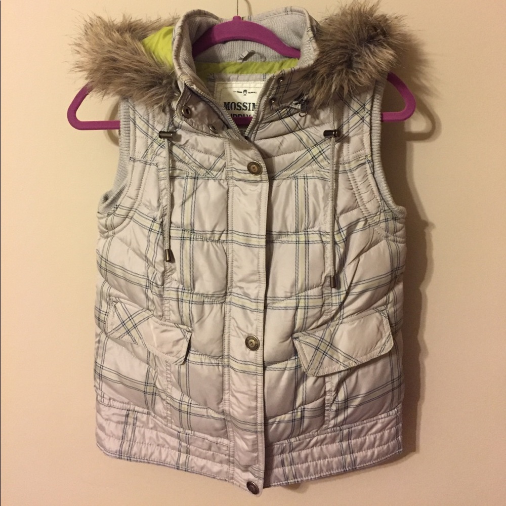 plaid vest w/removable fur lined hood