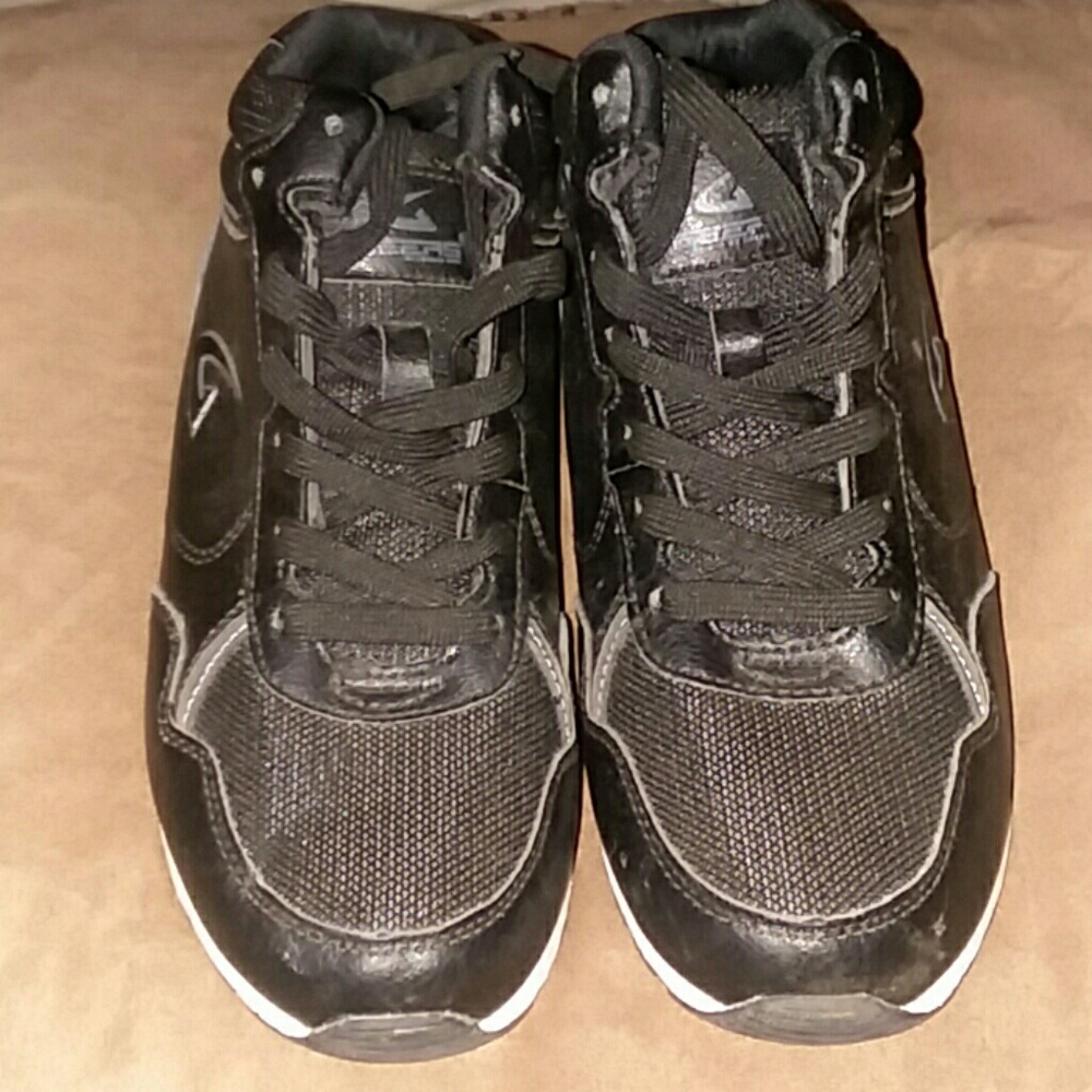 Brand New GEERS tenis shoes