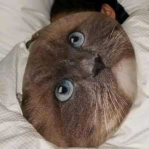 Meet your Posher, Victoria