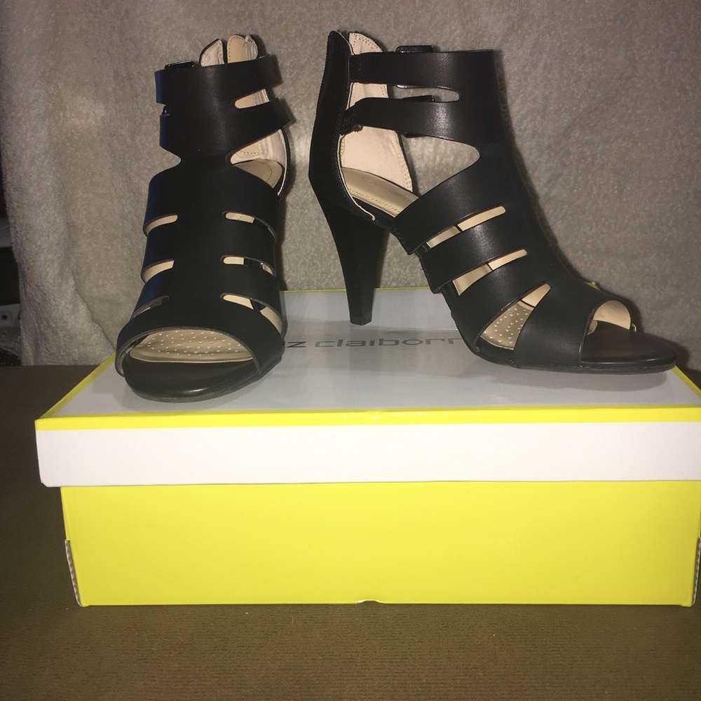 Liz Claiborne strappy heeled sandal