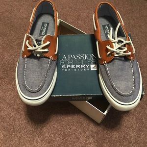 Sperrys size 9 men's