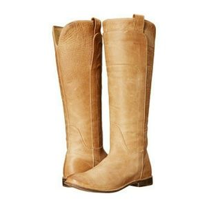 NWT TALL FRYE RIDING BOOT SADDLE 11 NWT TALL FRYE RIDING BOOT SADDLE 11