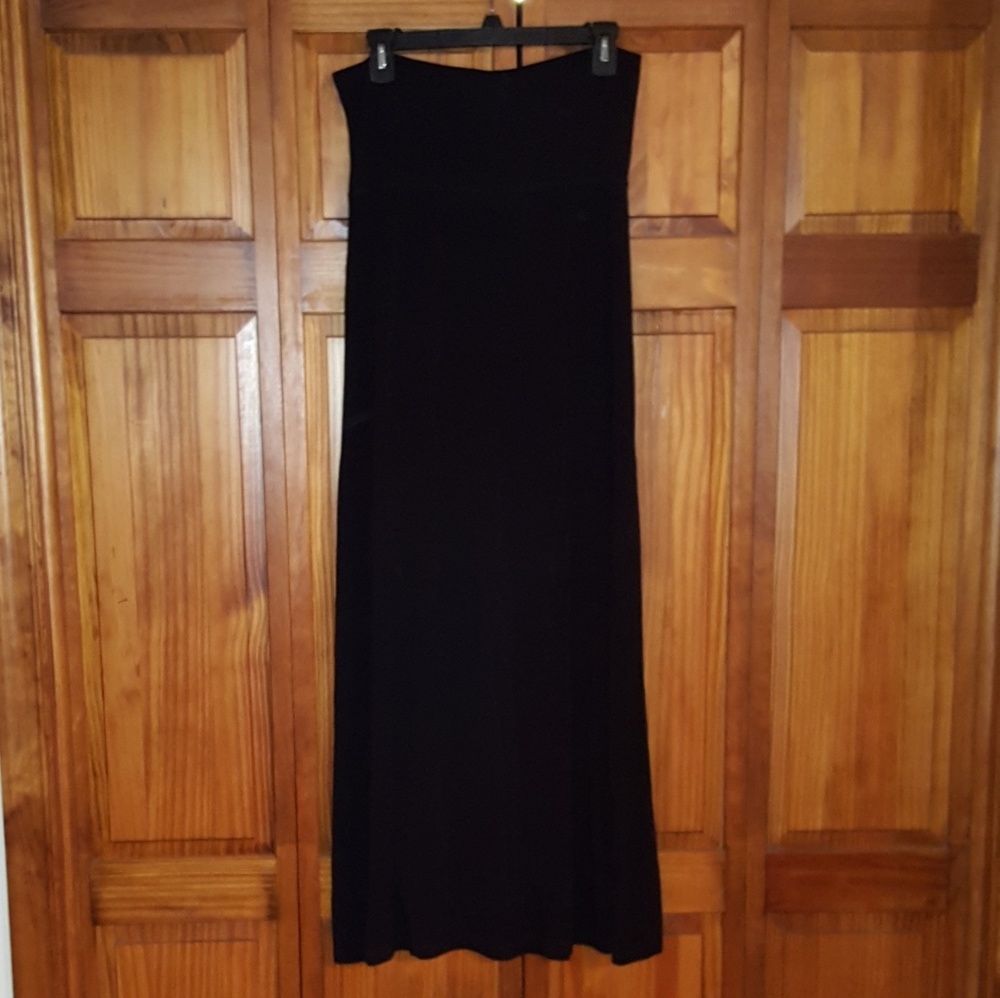 Cantoo Maxi Skirt, Size Small.