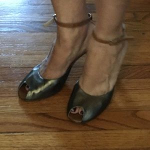 Olivia Morris Size 8