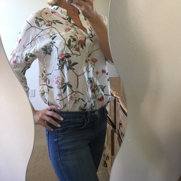 Zara Tops - ✨PM Editor Pick✨Zara Floral 3/4 Sleeved Blouse✨