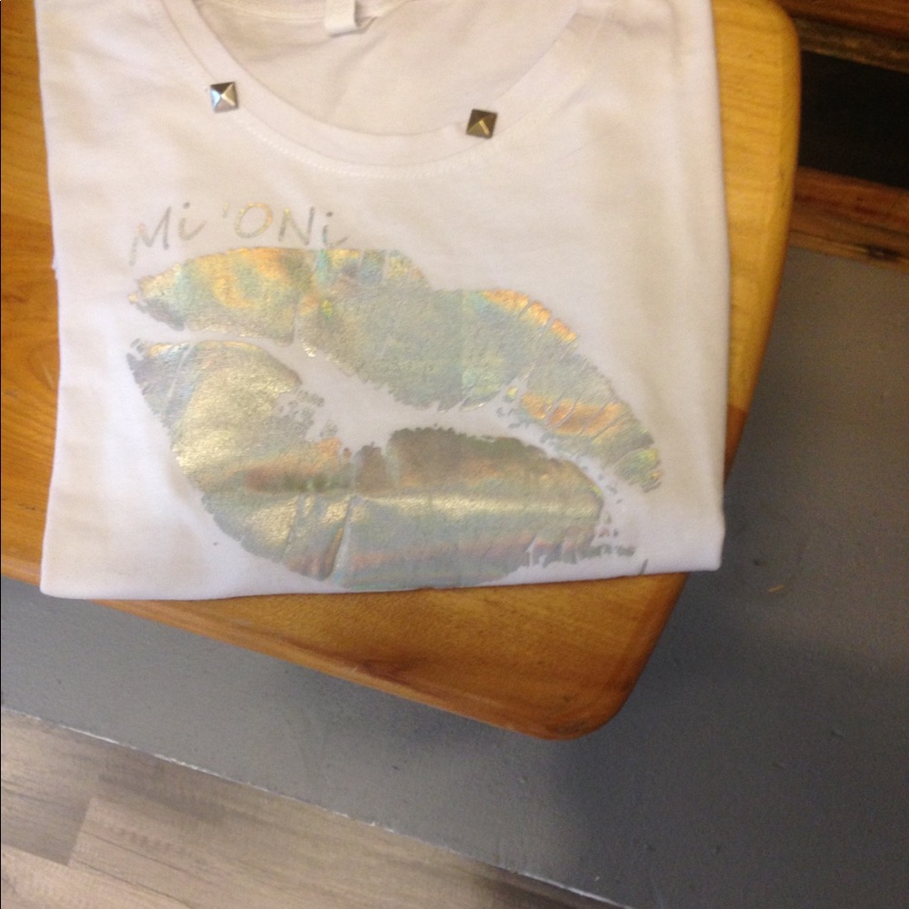 Iridescent Mi'Oni Couture logo Tshirt