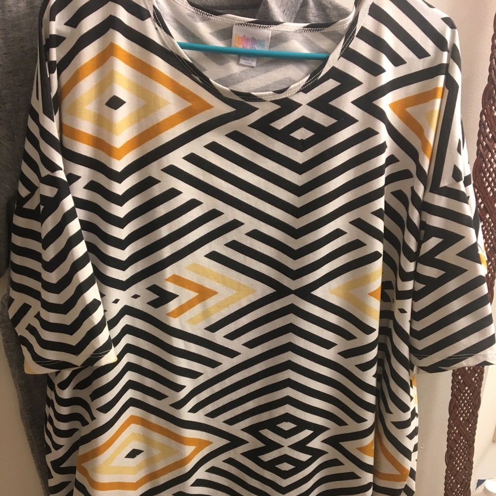 XL Lularoe Geometric Irma
