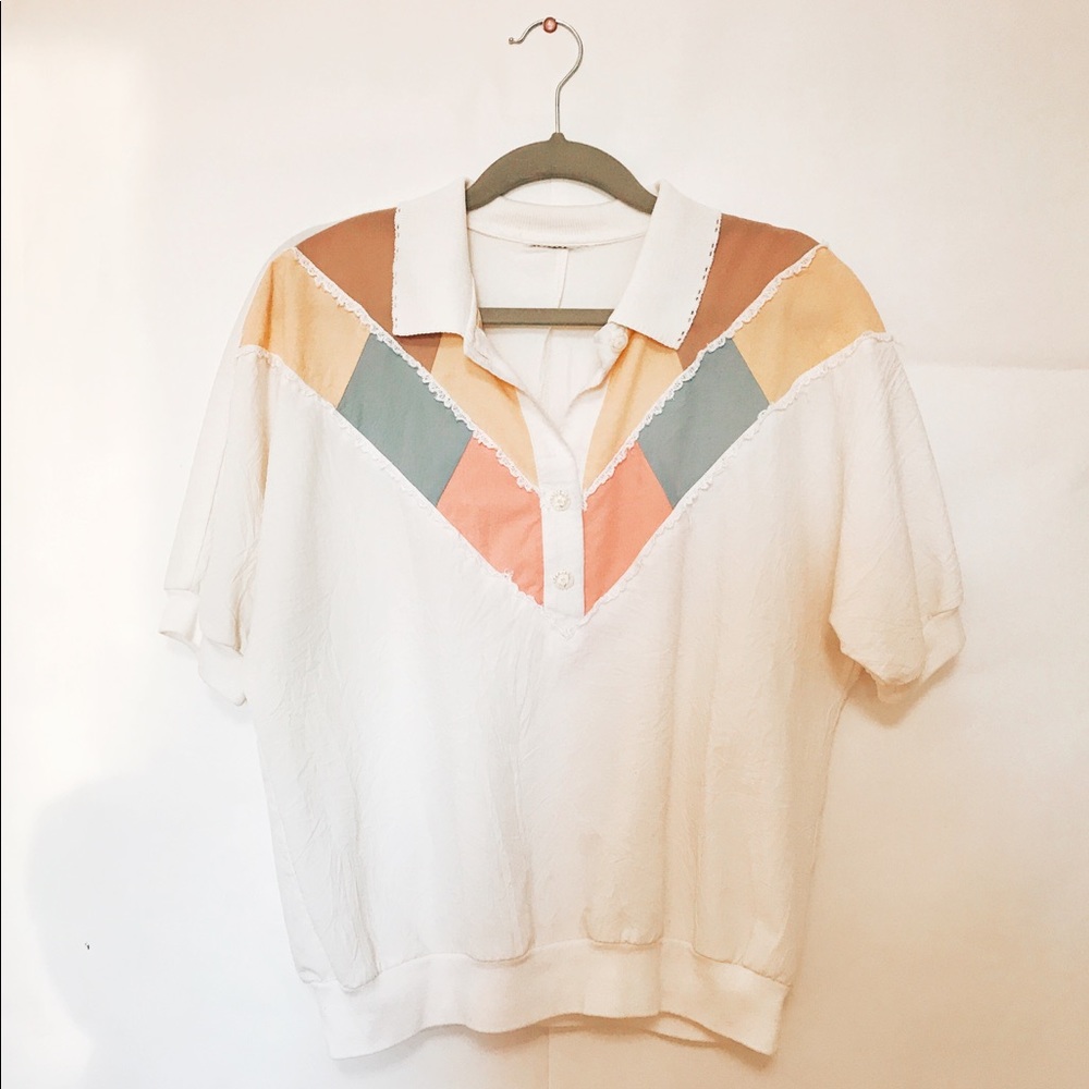 SHOP CLOSING; MAKE AN OFFER Vintage retro blouse