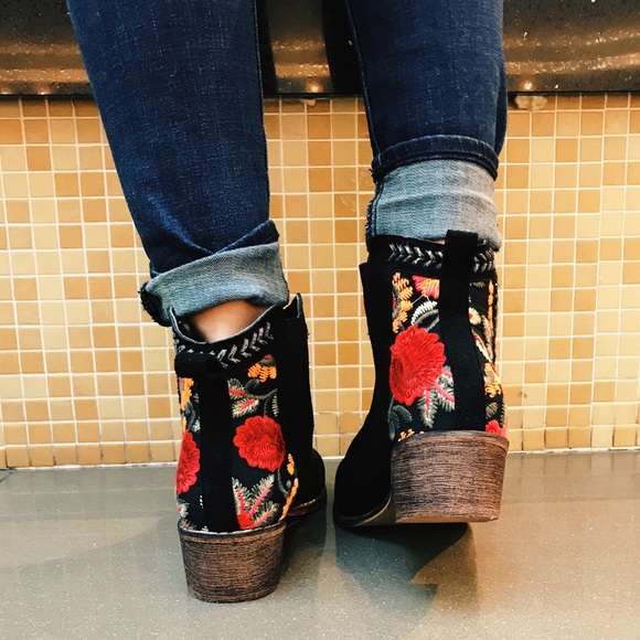 Back In Stock! Embroidered Booties - Picture 3 of 7