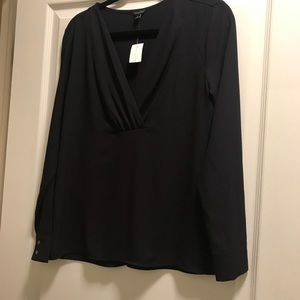 ANN TAYLOR NAVY BLOUSE 👚