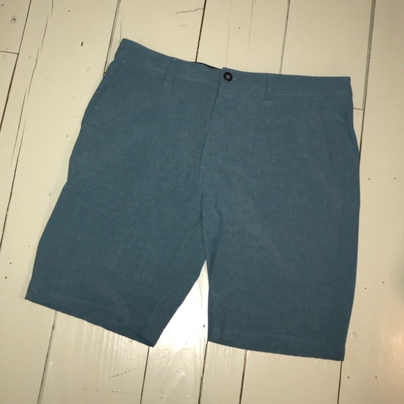 Volcom Hybrid Shorts - Picture 2 of 2