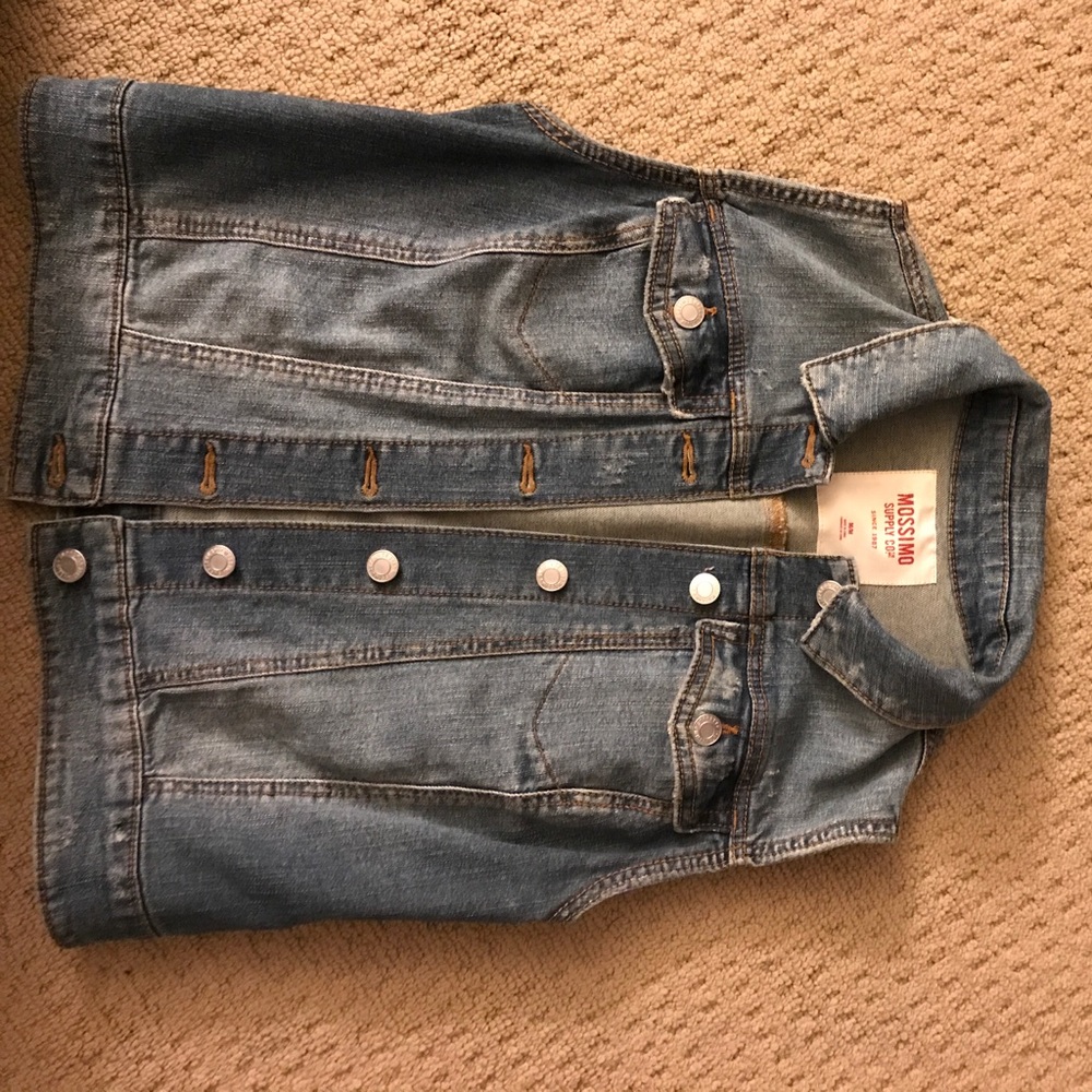 Cut off jean jacket