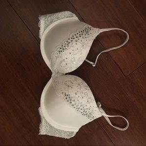 Beautiful White Victoria's Secret Bra