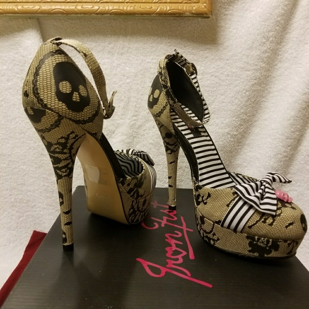 Iron fist lacey days platform nude