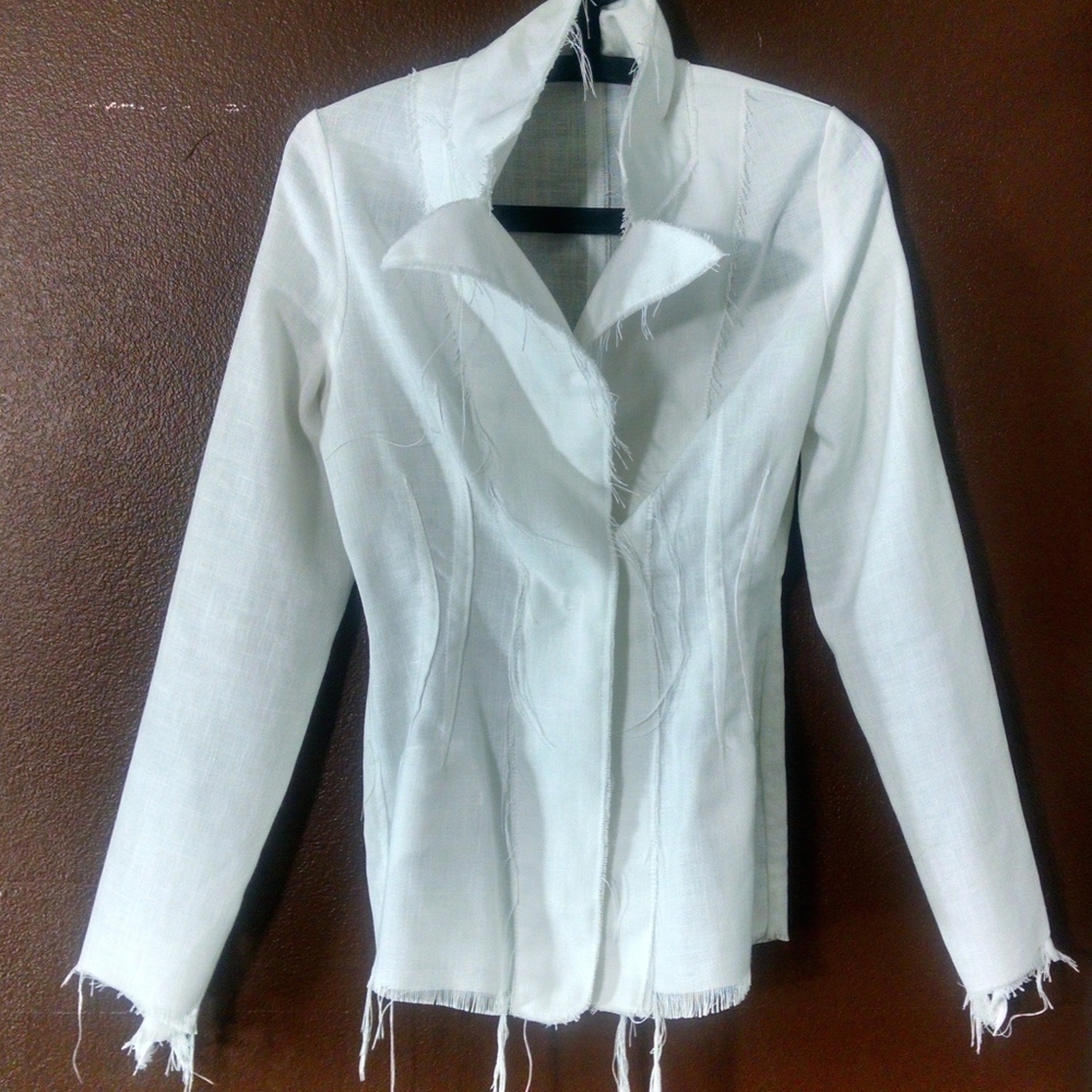 ❌SOLD ❌ White Deconstructed Edgy Raw Jacket - Picture 2 of 5