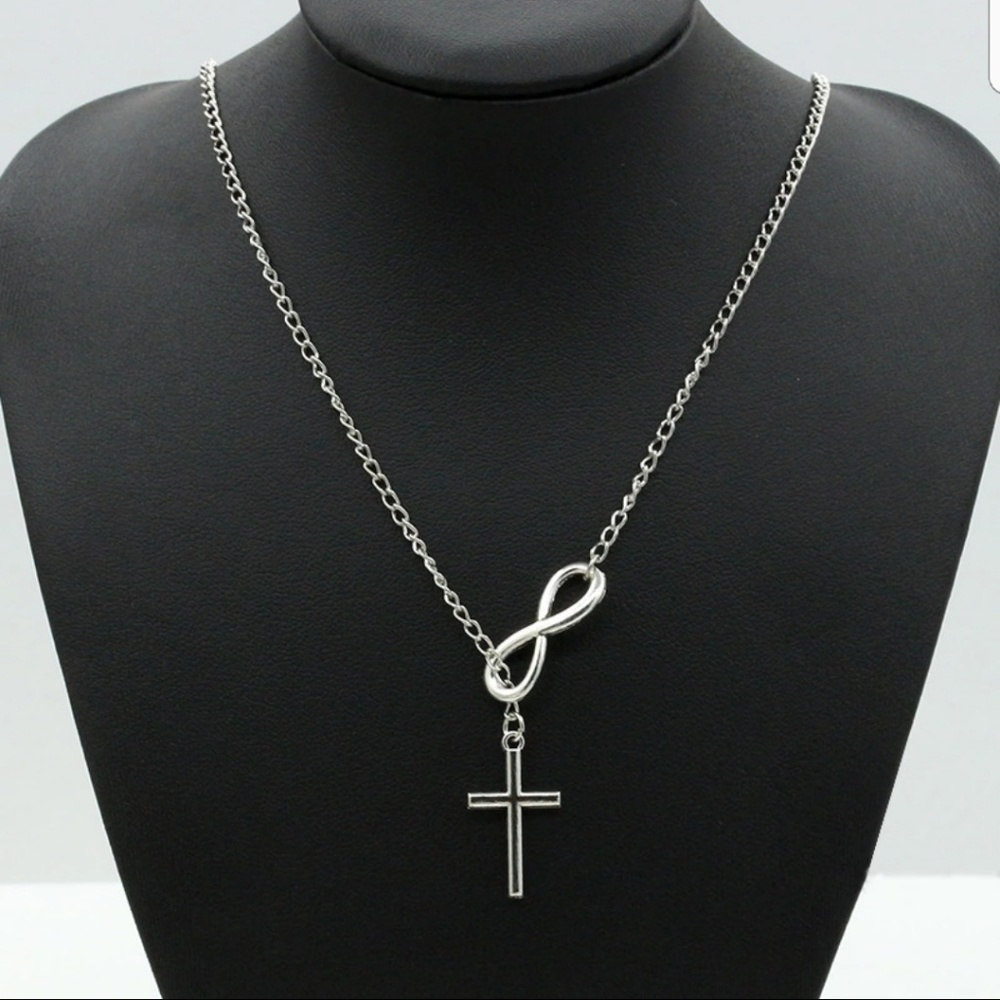 💞Beautiful Cross necklace💞 - Picture 2 of 6
